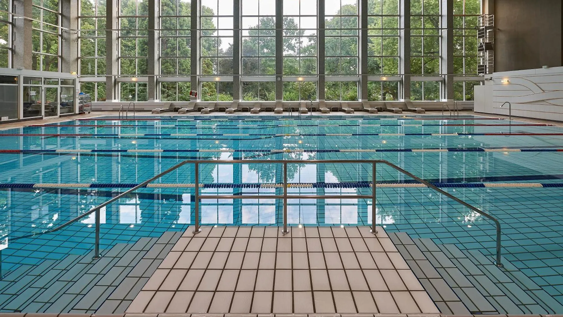Отель Hilton Frankfurt City Centre Франкфурт-на-Майне